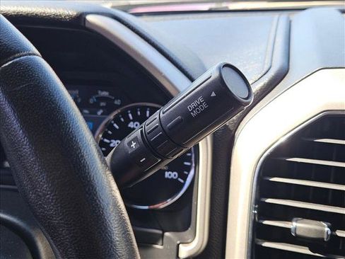 Used 2020 Ford F250 Lariat w/ Lariat Value Package AWD/4WD image 14
