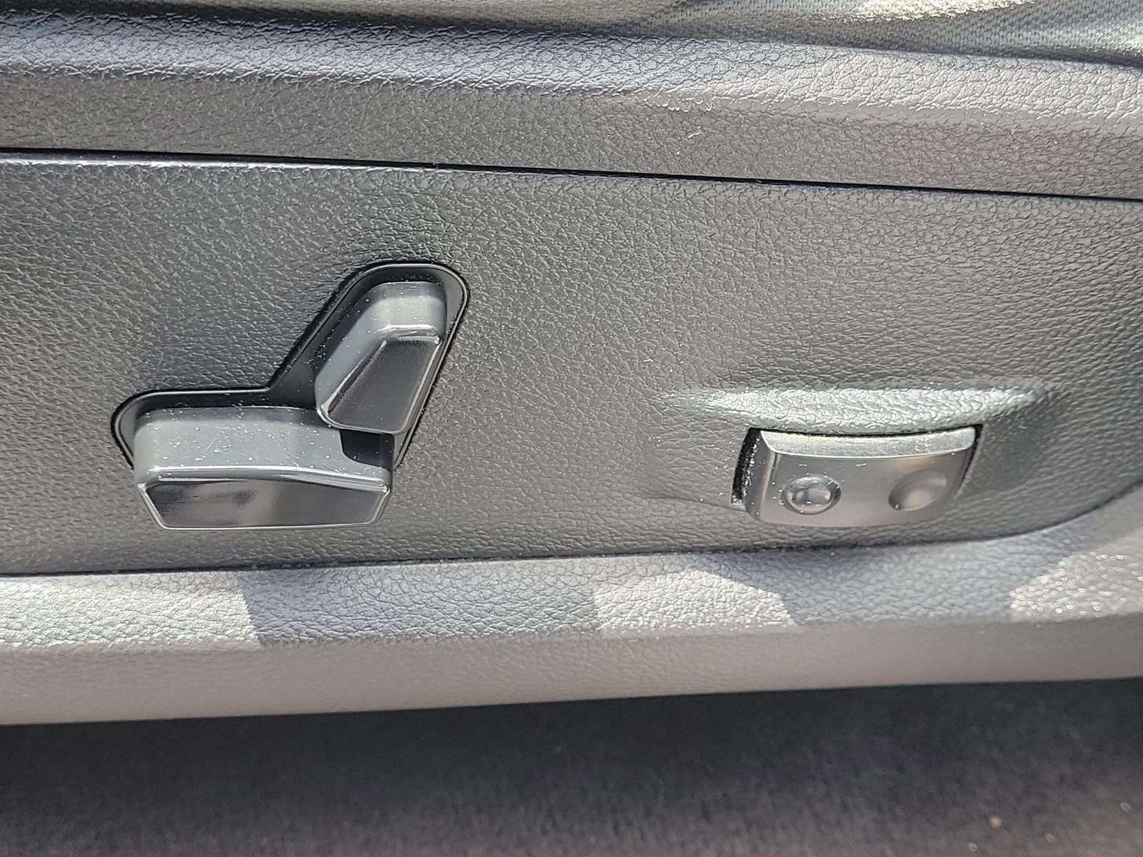 Used 2015 RAM 1500 Big Horn RWD image 14