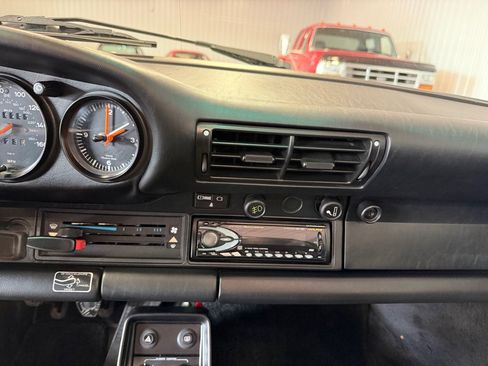Used 1988 Porsche 911 Carrera RWD image 27