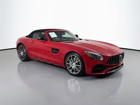 Used 2018 Mercedes-Benz AMG GT Roadster image 3