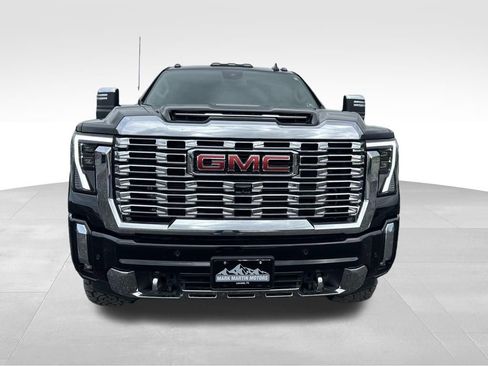 Used 2025 GMC Sierra 2500 Denali AWD/4WD image 25