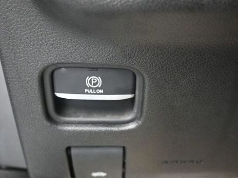 Used 2024 Jeep Grand Cherokee L Laredo AWD/4WD image 9