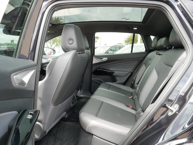 Used 2023 Volkswagen ID.4 Pro S AWD/4WD image 17
