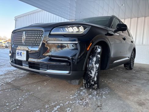 Used 2024 Lincoln Aviator Reserve image 46