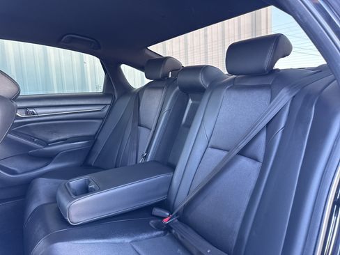 Used 2019 Honda Accord Sport image 21
