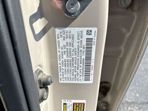Used 2018 Honda CR-V Touring image 29