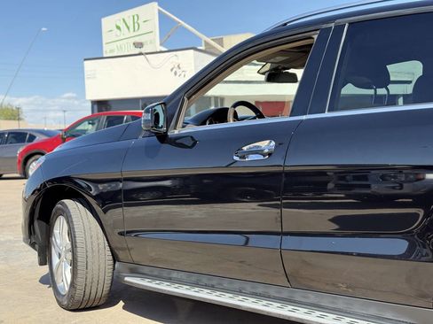 Used 2014 Mercedes-Benz ML 350 4MATIC w/ Premium 1 Package image 15