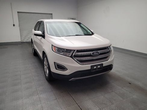 Used 2017 Ford Edge Titanium w/ Technology Package FWD image 14