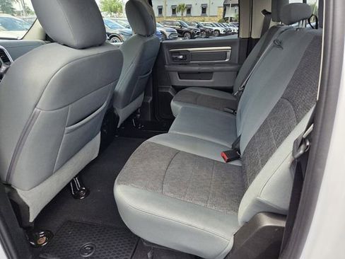 Used 2020 RAM 1500 Classic SLT w/ Luxury Group image 11