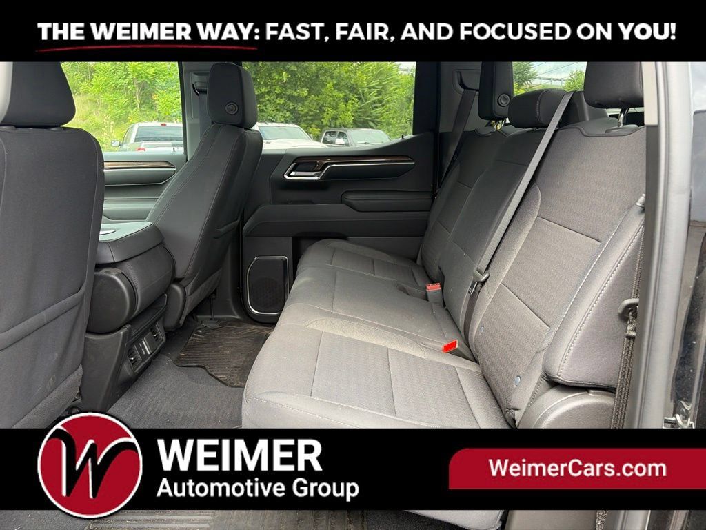 Used 2026 Chevrolet Silverado 1500 LT AWD/4WD image 10