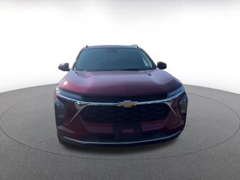 Used 2024 Chevrolet Trax LT w/ Driver Confidence Package image 4