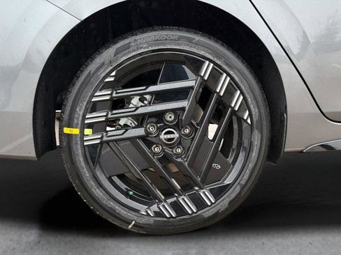 New 2026 Nissan Sentra SR w/ Floor Mat Package FWD image 13
