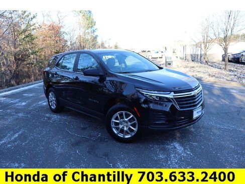 Used 2024 Chevrolet Equinox LS image 1