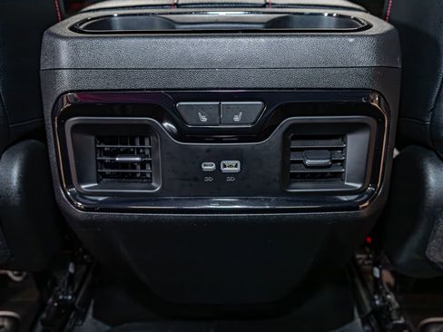 Used 2023 GMC Sierra 1500 AT4 w/ AT4 Premium Package AWD/4WD image 22