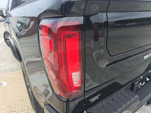 Used 2026 GMC Sierra 1500 AT4 w/ AT4 Premium Package AWD/4WD image 35