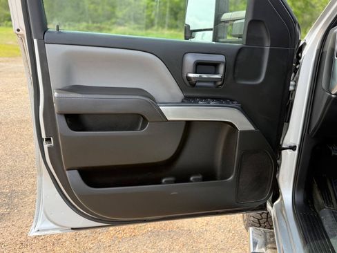 Used 2016 Chevrolet Silverado 2500 LT w/ LT Convenience Package RWD image 23