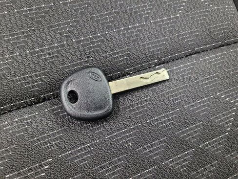 Used 2021 Kia Rio LX FWD image 32