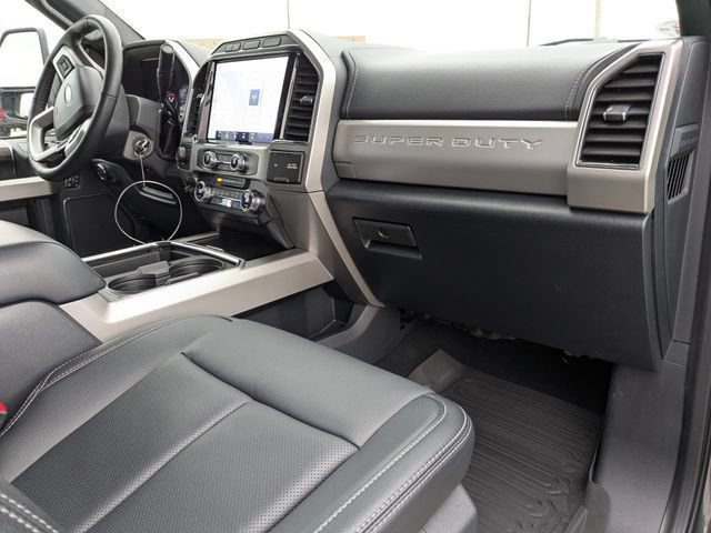 Used 2022 Ford F250 Lariat w/ Chrome Package AWD/4WD image 4