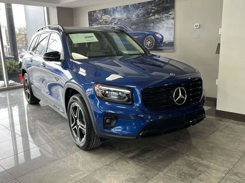 New 2026 Mercedes-Benz GLB 250 4MATIC image 1