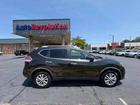 Used 2016 Nissan Rogue SV w/ SV Premium Package AWD/4WD image 8