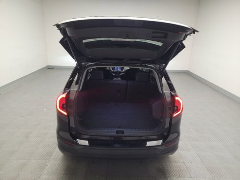 Used 2022 GMC Terrain SLE w/ Driver Convenience Package image 29