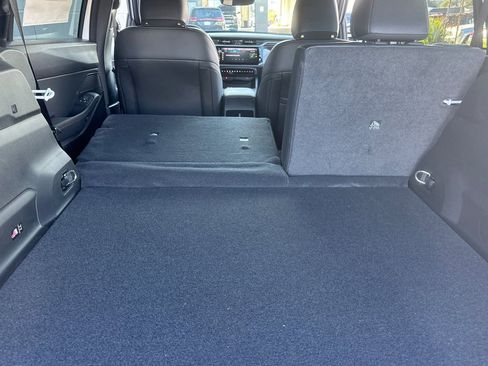 New 2026 Jeep Cherokee Laredo image 18