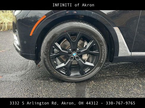 Used 2021 BMW X7 xDrive40i w/ Premium Package image 21