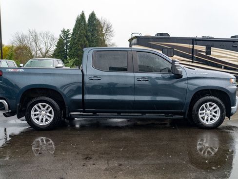 Used 2020 Chevrolet Silverado 1500 LT w/ All-Star Edition image 11