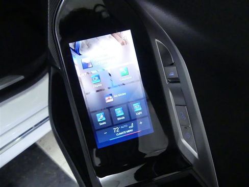 Used 2023 BMW i7 xDrive60 image 38