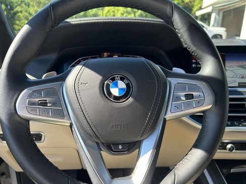 Used 2022 BMW X7 xDrive40i AWD/4WD image 22