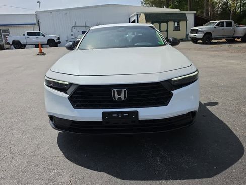 Used 2025 Honda Accord Sport image 8