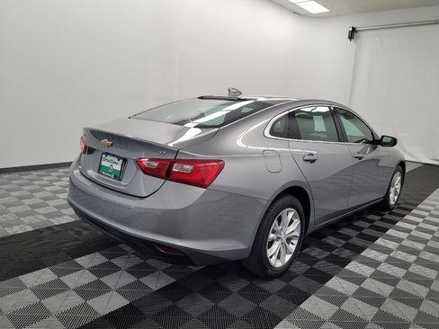 Used 2025 Chevrolet Malibu LT FWD image 9