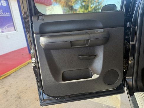 Used 2013 Chevrolet Silverado 1500 LT image 16