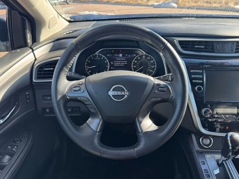 Used 2024 Nissan Murano SL image 11