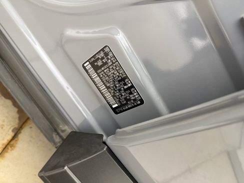 Used 2025 Nissan Rogue SL w/ Tech Package image 20