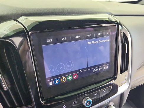 Used 2023 Chevrolet Traverse LT FWD image 28