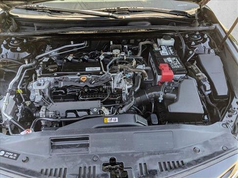 Used 2019 Toyota Camry SE w/ Carpet Mat Package FWD image 21
