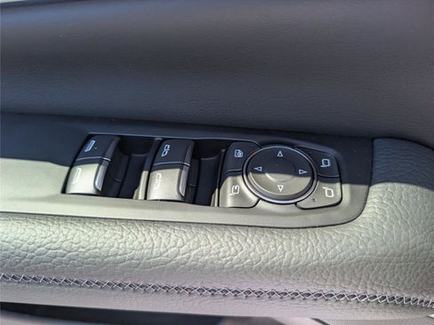 New 2026 GMC Yukon Denali w/ Denali Reserve Package image 15