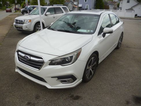 Used 2018 Subaru Legacy 2.5i Limited image 2