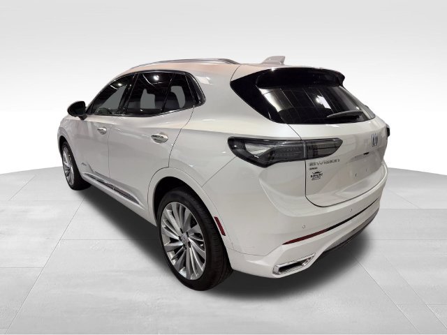 Used 2025 Buick Envision Avenir AWD/4WD image 7