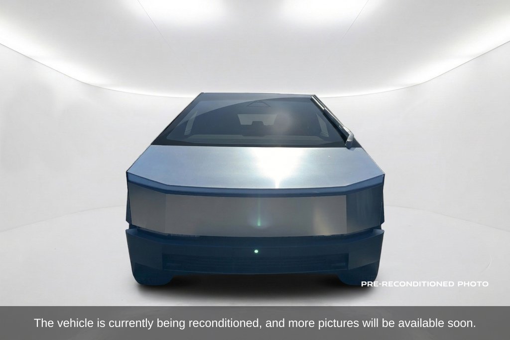 Used 2024 Tesla Cybertruck AWD Crew Cab image 2