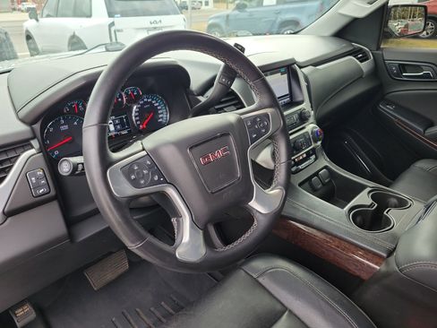 Used 2019 GMC Yukon XL SLT w/ Open Road Package image 25