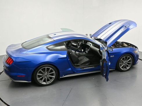 Used 2017 Ford Mustang GT Premium RWD image 37