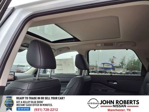 New 2026 Nissan Pathfinder SL w/ SL Premium Package AWD/4WD image 10