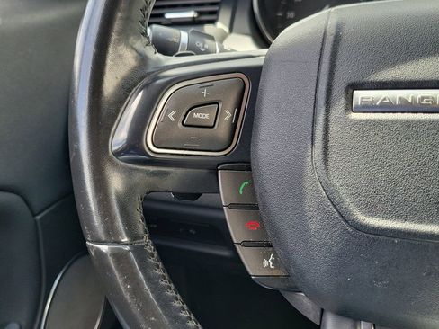 Used 2018 Land Rover Range Rover Evoque SE AWD/4WD image 23