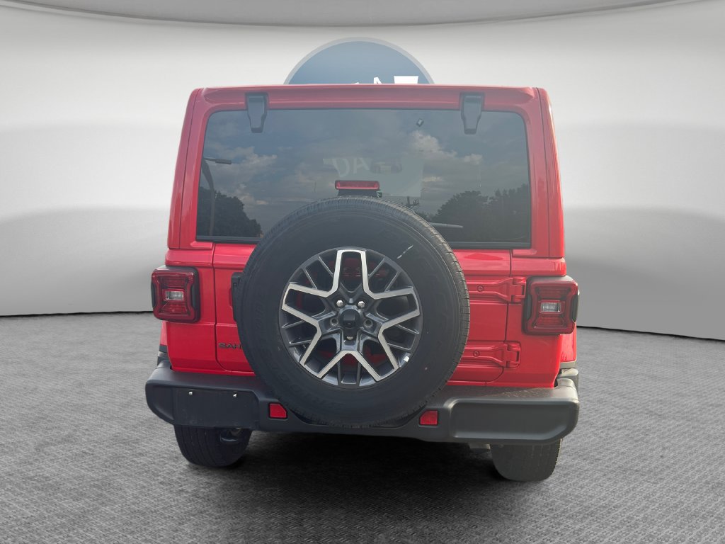 Certified 2026 Jeep Wrangler Unlimited Sahara AWD/4WD image 4