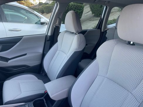 Used 2023 Subaru Forester Premium AWD/4WD image 10