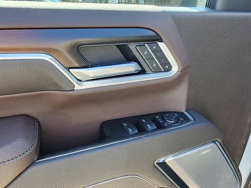 New 2026 GMC Sierra 2500 Denali w/ Denali Reserve Package image 16