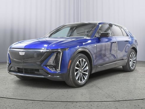 Certified 2024 Cadillac Lyriq Sport RWD image 1