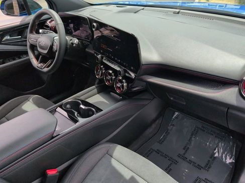 Certified 2025 Chevrolet Blazer EV RS AWD/4WD image 28
